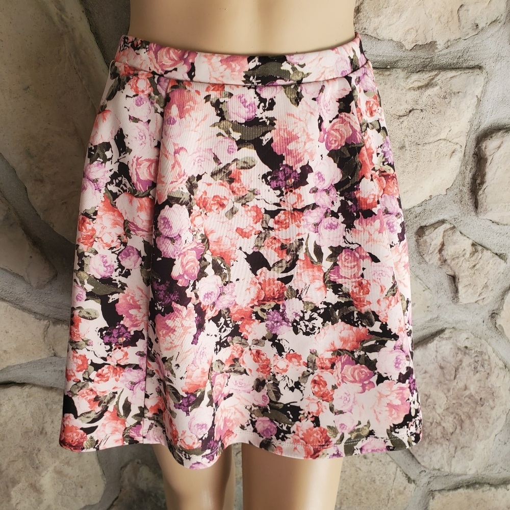 LILY ROSE | Floral A-Line Mini Skirt